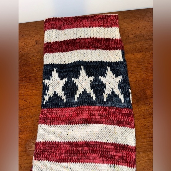 MUK LUKS Stars and Stripes Infinity Scarf One Size - Picture 6 of 6
